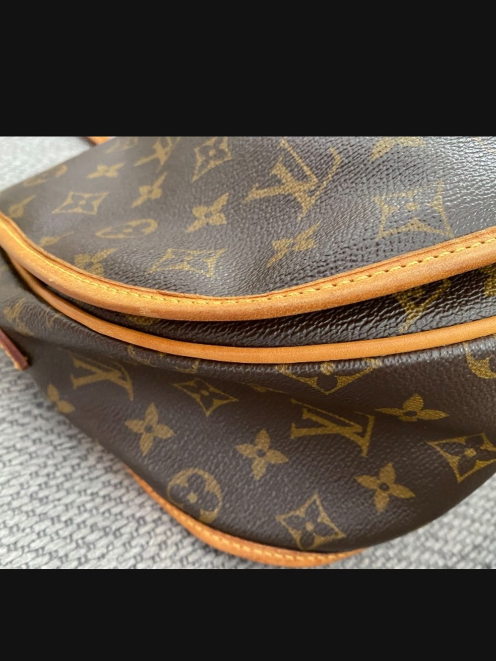 Louis Vuitton Brown Monogram Saddle Crossbody with Tan Trim - Picture 8 of 12